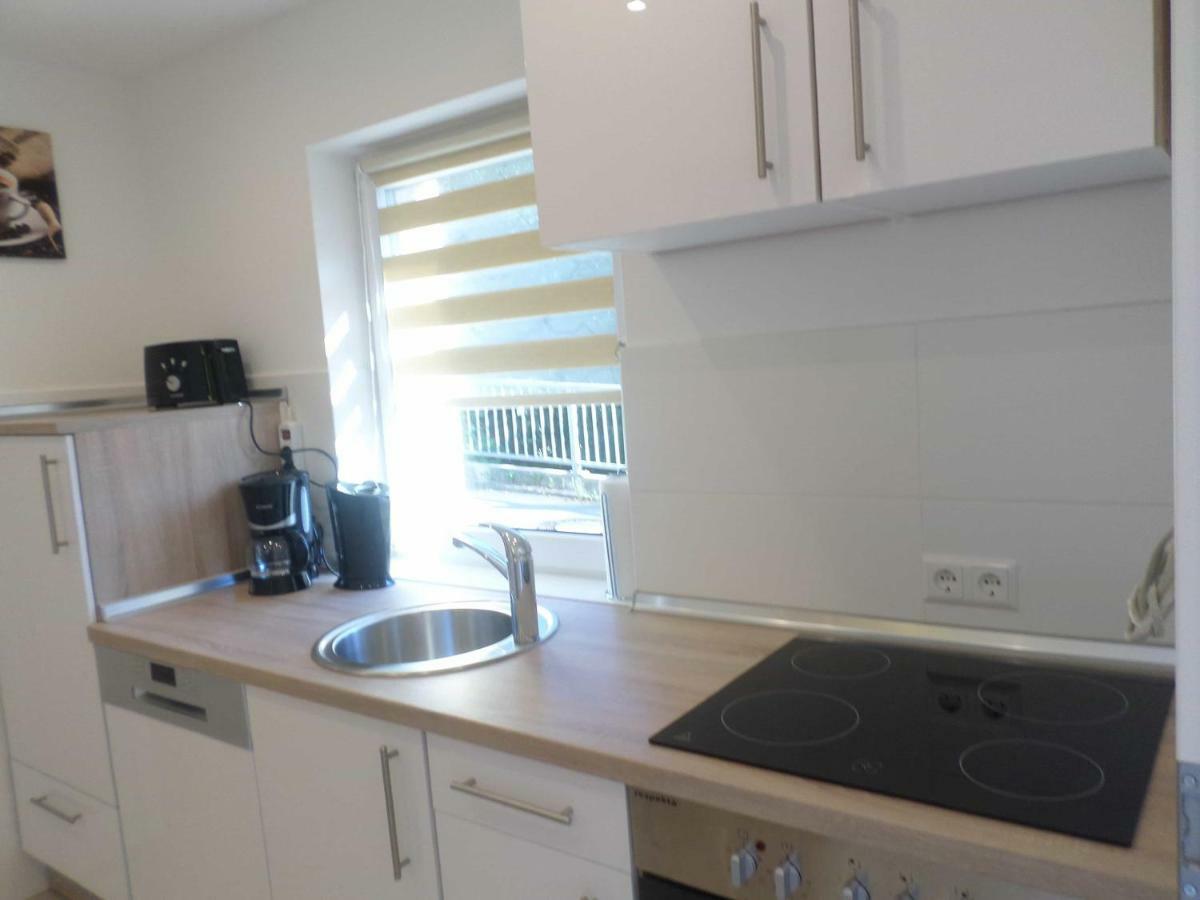 1 Zi. Apartment Naehe Flughafen/Messe Stuttgart 24H Waldenbuch Bagian luar foto